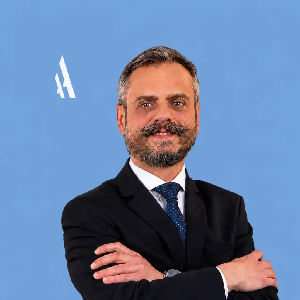 Thiago R. Muniz L. Molena